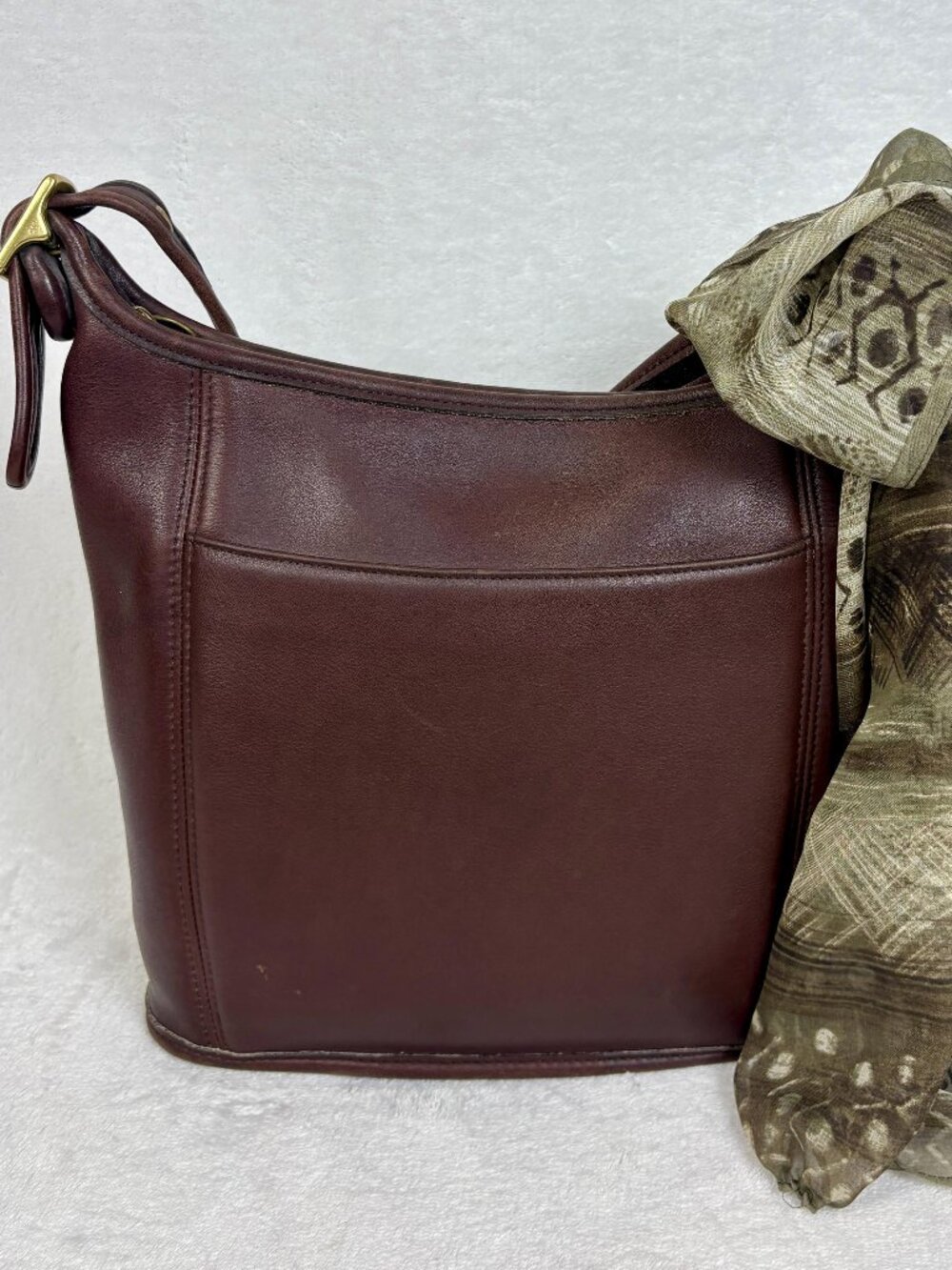Coach Vintage Legacy Slim Duffle in Mahogany Glovetanned Leather with Scarf